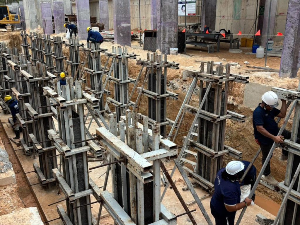 foundation-footing-formwork dolce construction project layan phuket